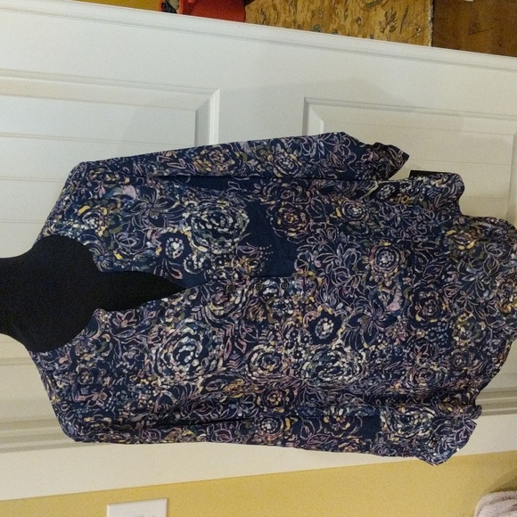 Zac & Rachel Navy Blouse with Floral Design NWT - Picture 1 of 9